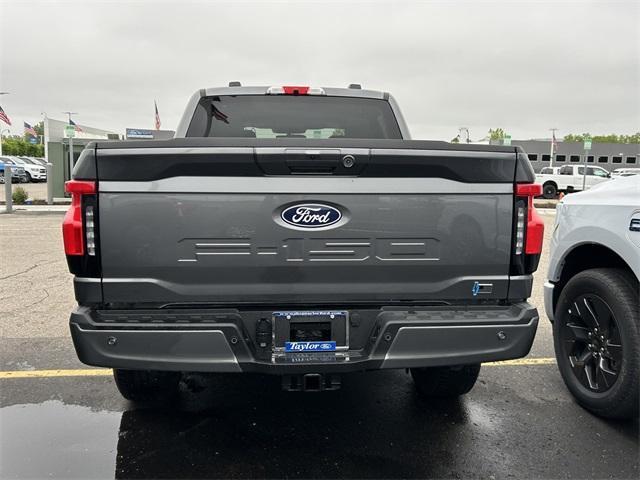 new 2025 Ford F-150 Lightning car