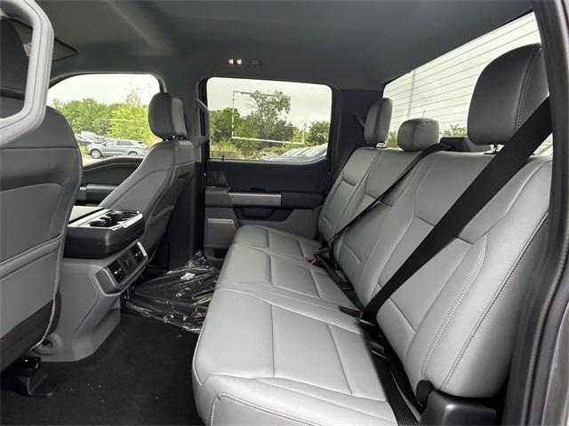 new 2025 Ford F-150 Lightning car