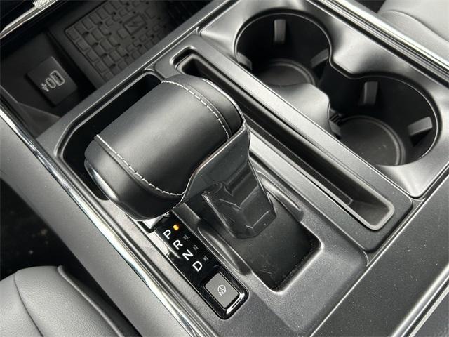 new 2025 Ford F-150 Lightning car
