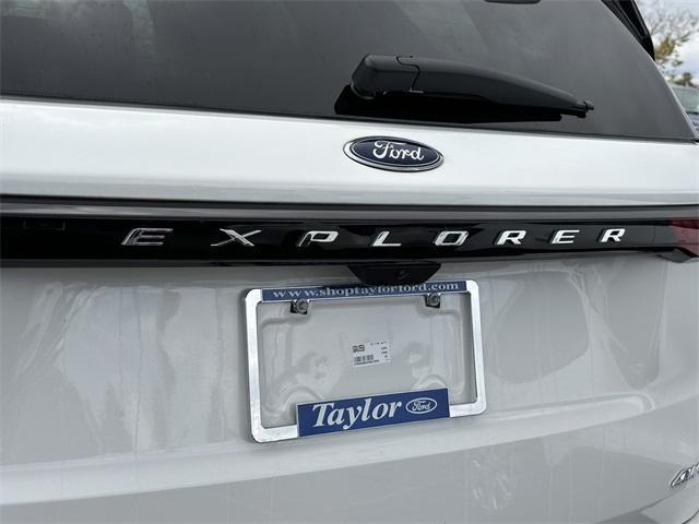 new 2025 Ford Explorer car