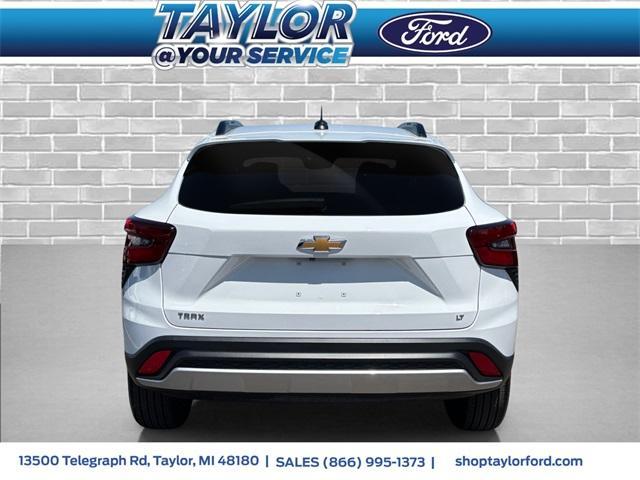 used 2024 Chevrolet Trax car, priced at $23,448