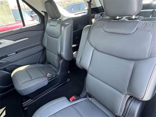 new 2025 Ford Explorer car