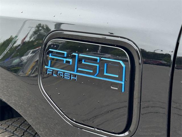 new 2025 Ford F-150 Lightning car