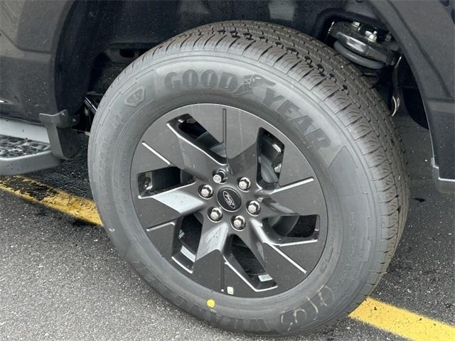new 2025 Ford F-150 Lightning car