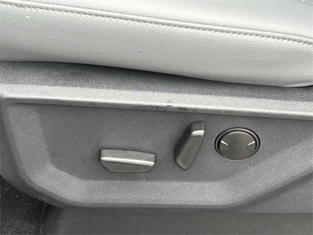 new 2025 Ford F-150 Lightning car