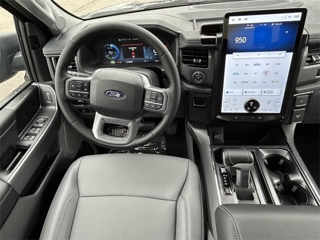 new 2025 Ford F-150 Lightning car