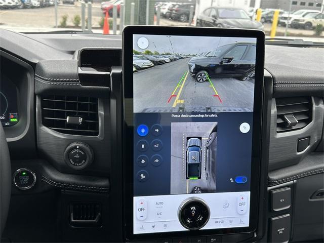 new 2025 Ford F-150 Lightning car