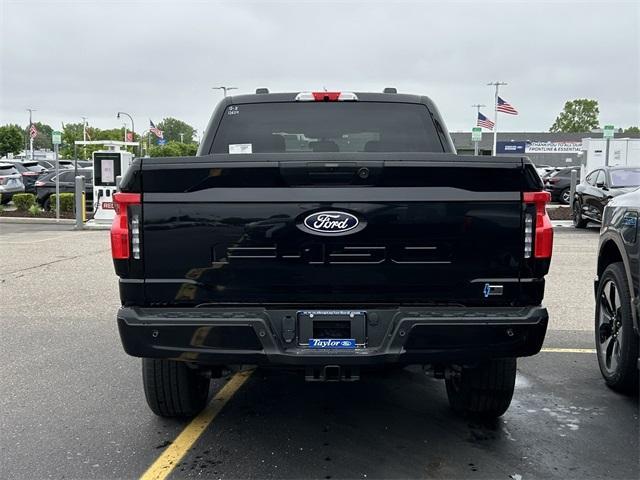 new 2025 Ford F-150 Lightning car