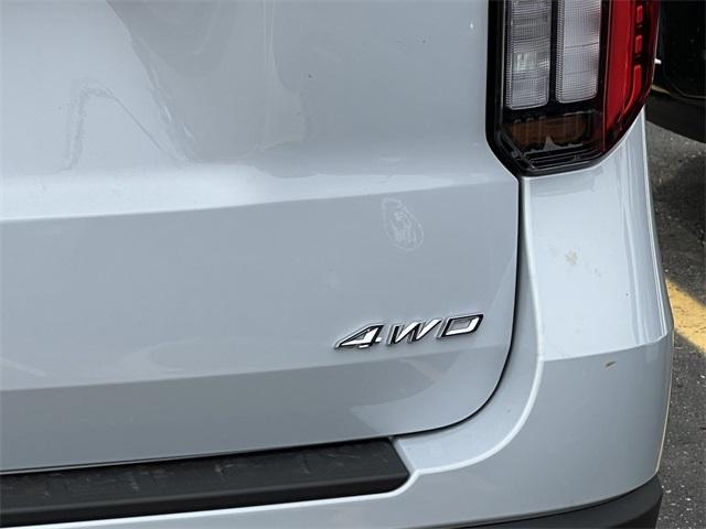 new 2025 Ford Explorer car
