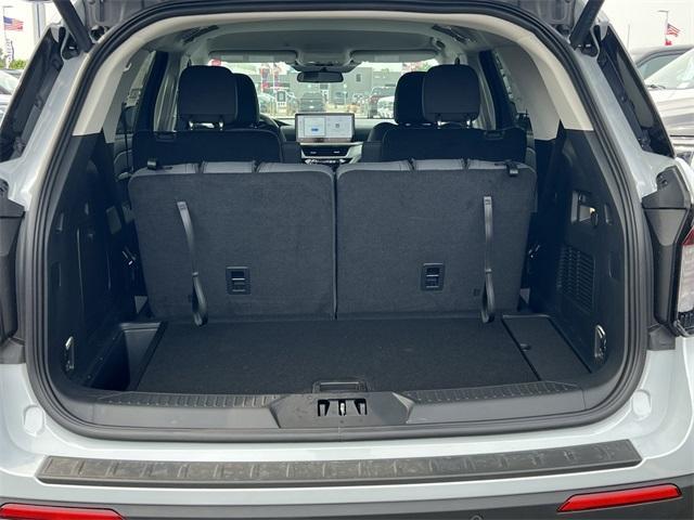 new 2025 Ford Explorer car