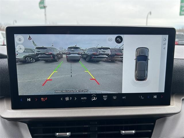 new 2025 Ford Explorer car