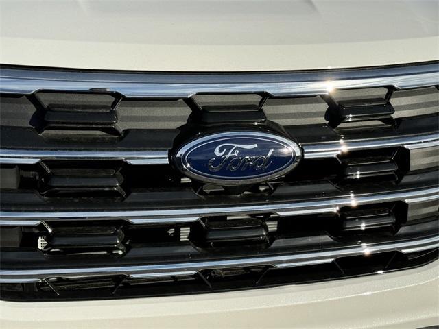 new 2025 Ford Explorer car