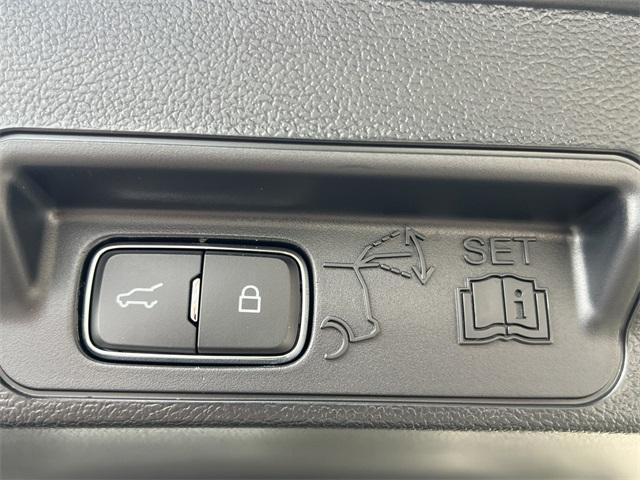 new 2025 Ford Explorer car