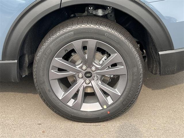 new 2025 Ford Explorer car