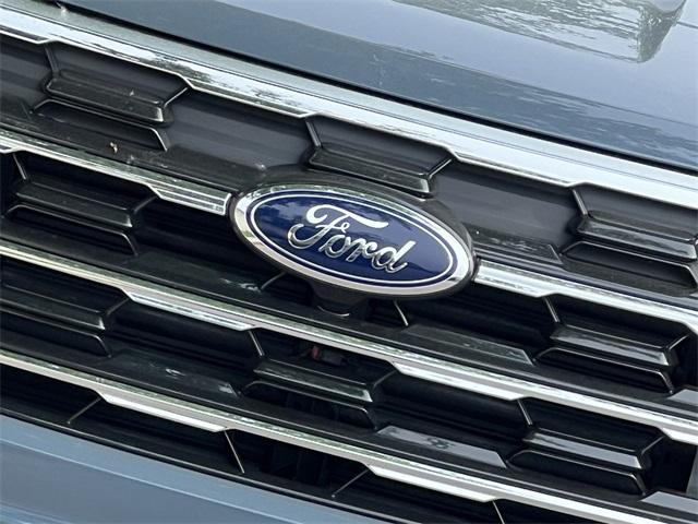 new 2025 Ford Explorer car