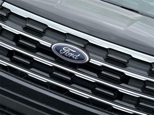 new 2025 Ford Explorer car