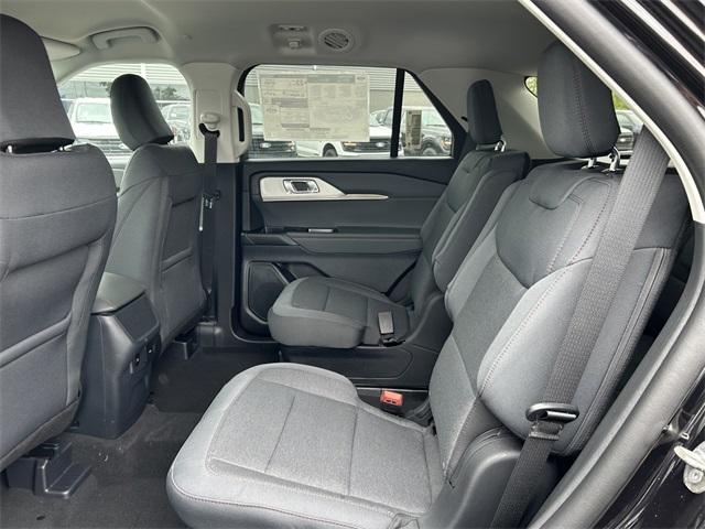 new 2025 Ford Explorer car