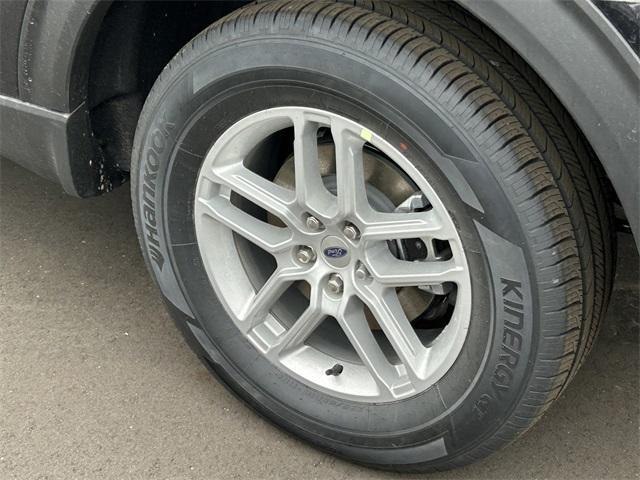 new 2025 Ford Explorer car