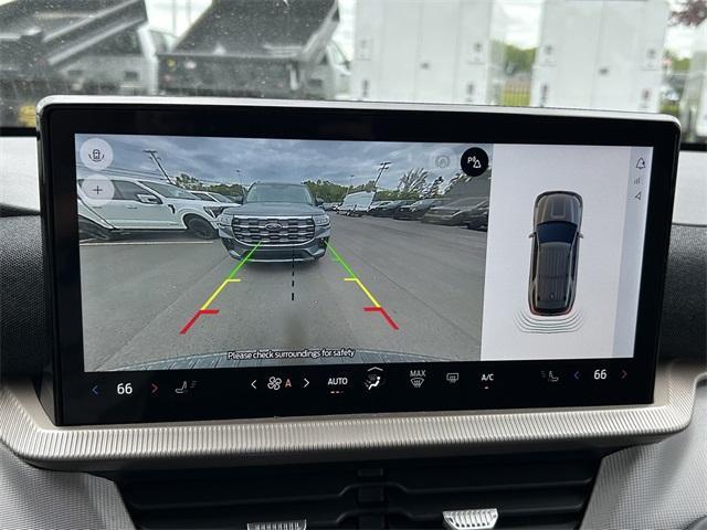 new 2025 Ford Explorer car