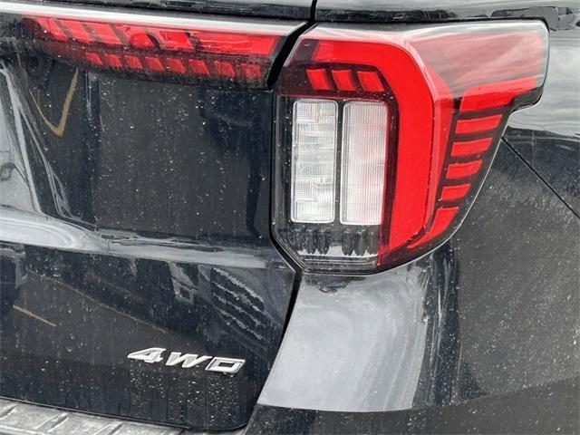 new 2025 Ford Explorer car