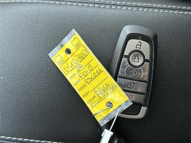 used 2022 Ford Escape car, priced at $23,999