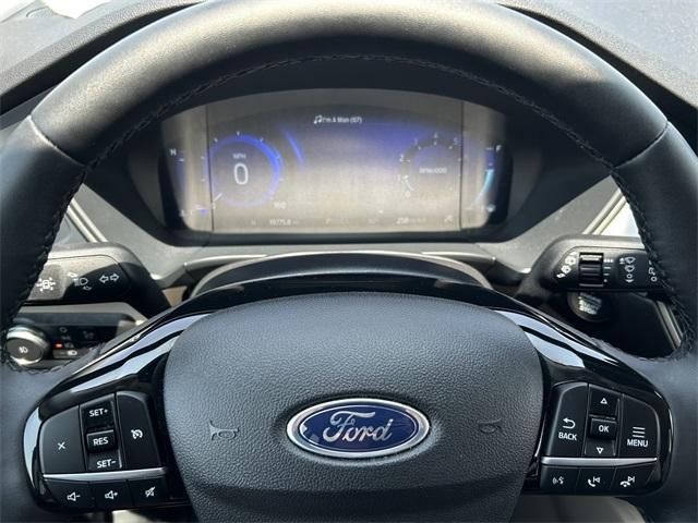used 2022 Ford Escape car, priced at $23,999