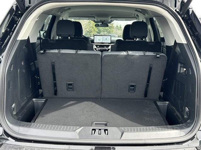 new 2025 Ford Explorer car