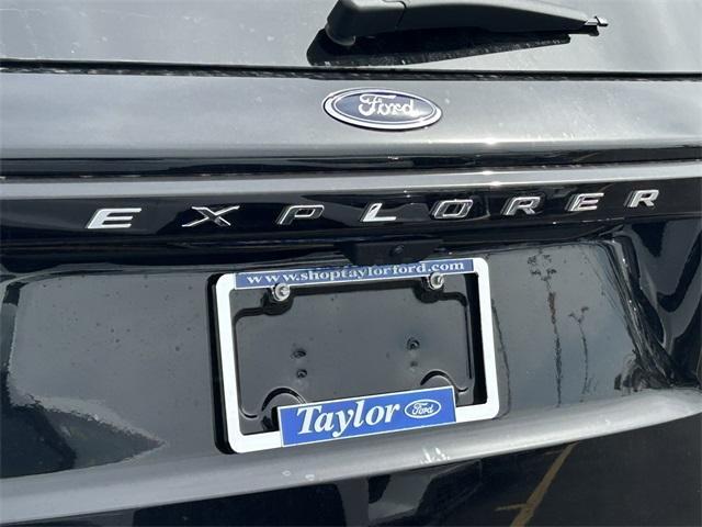 new 2025 Ford Explorer car