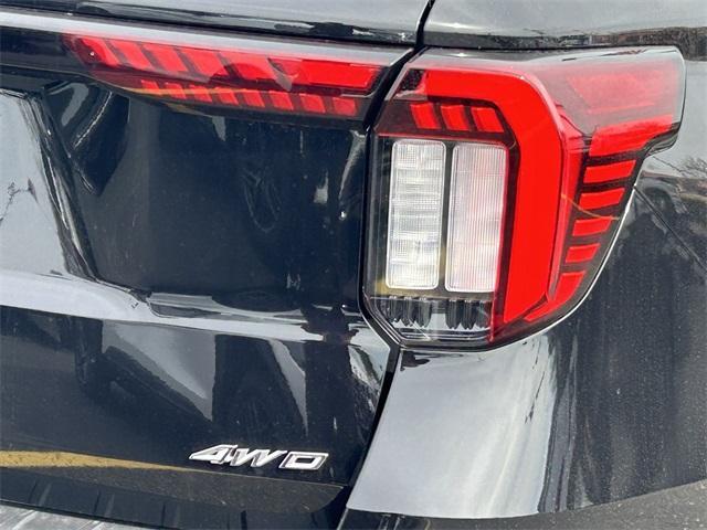 new 2025 Ford Explorer car