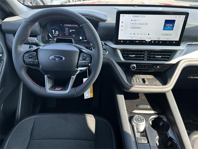 new 2025 Ford Explorer car