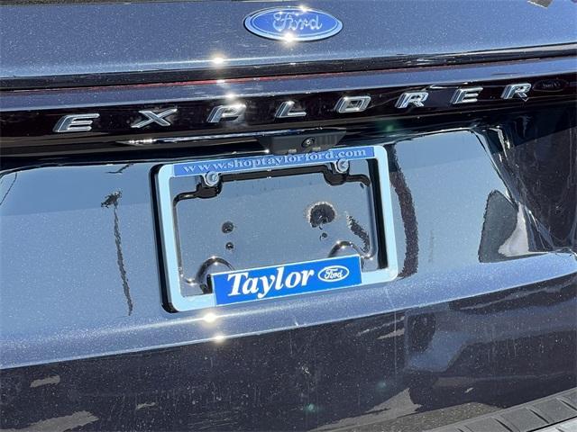 new 2025 Ford Explorer car