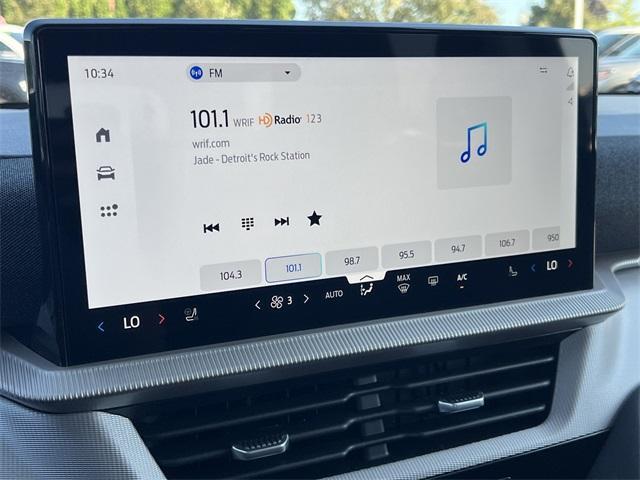 new 2025 Ford Explorer car