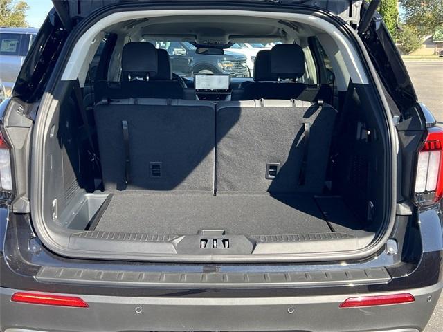 new 2025 Ford Explorer car