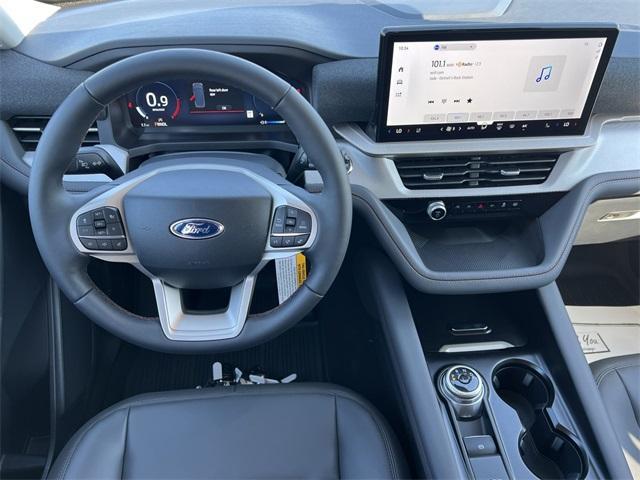 new 2025 Ford Explorer car