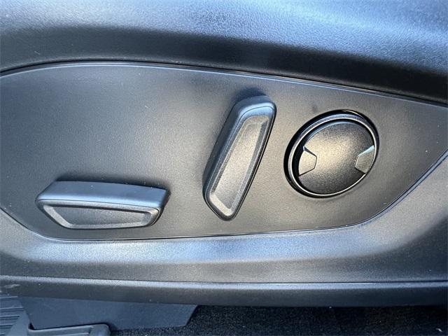 new 2025 Ford Explorer car