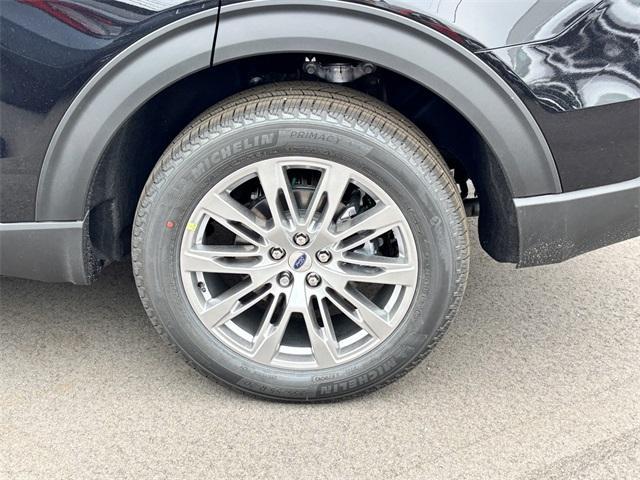 new 2025 Ford Explorer car