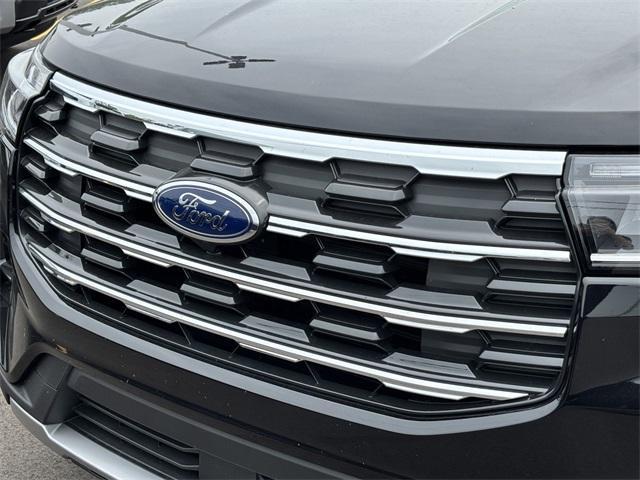 new 2025 Ford Explorer car