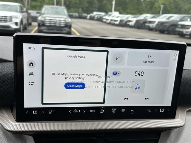 new 2025 Ford Explorer car
