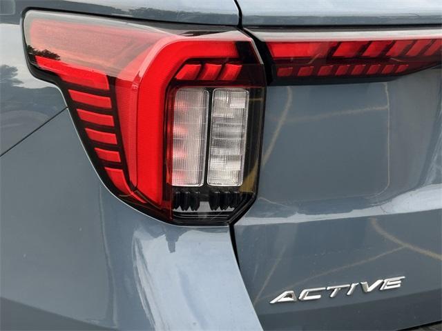 new 2025 Ford Explorer car