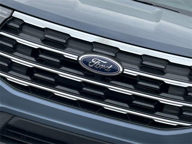 new 2025 Ford Explorer car