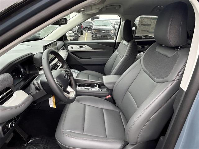 new 2025 Ford Explorer car
