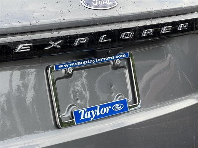 new 2025 Ford Explorer car