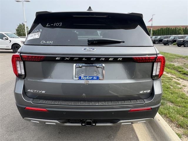 new 2025 Ford Explorer car