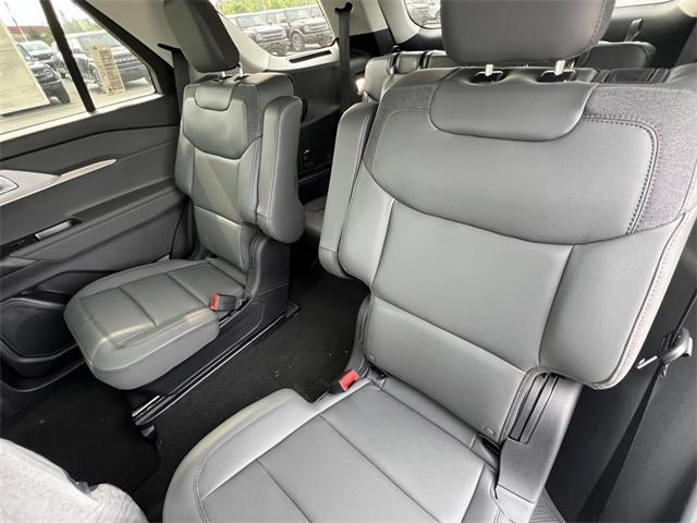 new 2025 Ford Explorer car
