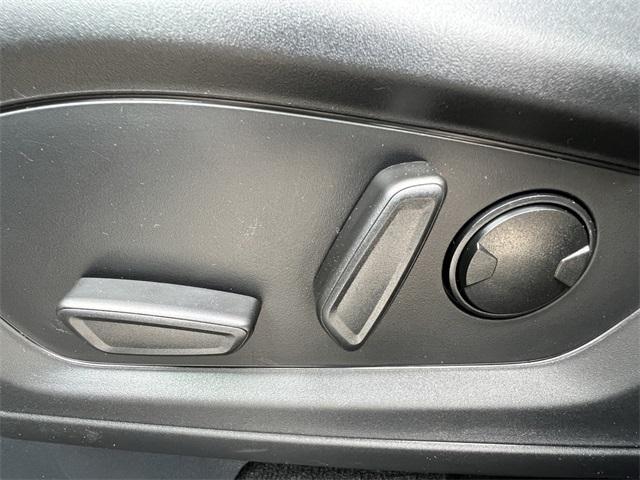 new 2025 Ford Explorer car