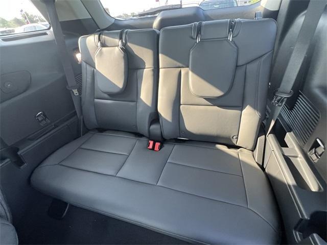 new 2025 Ford Explorer car