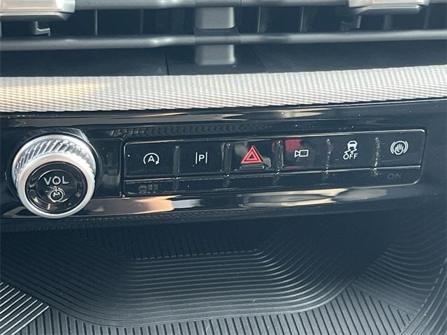 new 2025 Ford Explorer car
