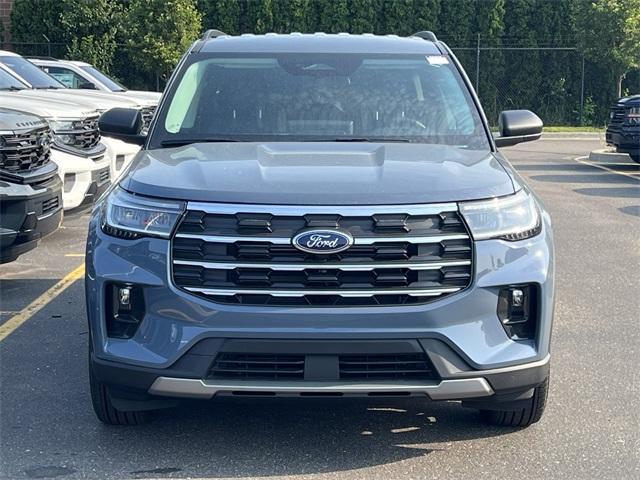 new 2025 Ford Explorer car