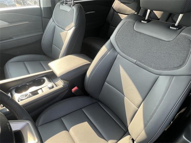 new 2025 Ford Explorer car