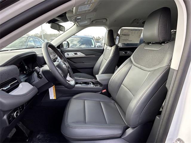new 2025 Ford Explorer car